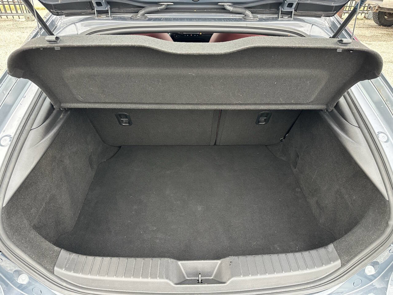 Used 2023 MAZDA MAZDA3 s image 38