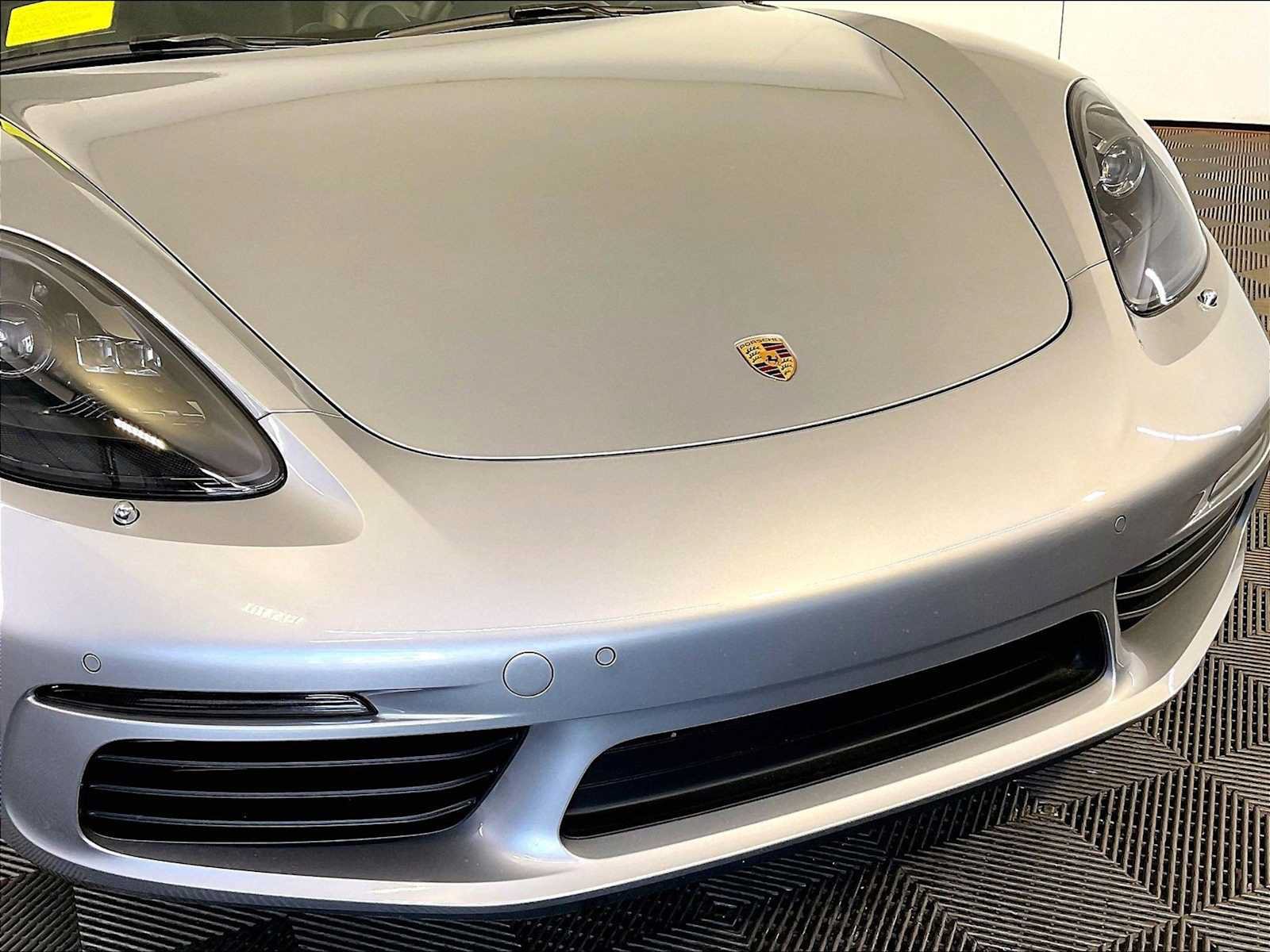 Certified 2024 Porsche 718 Cayman RWD image 34
