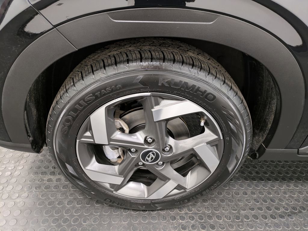 Used 2021 Hyundai Venue SEL w/ Premium Package image 7