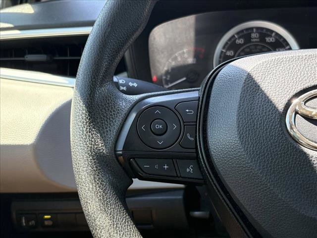 Used 2022 Toyota Corolla LE FWD image 28