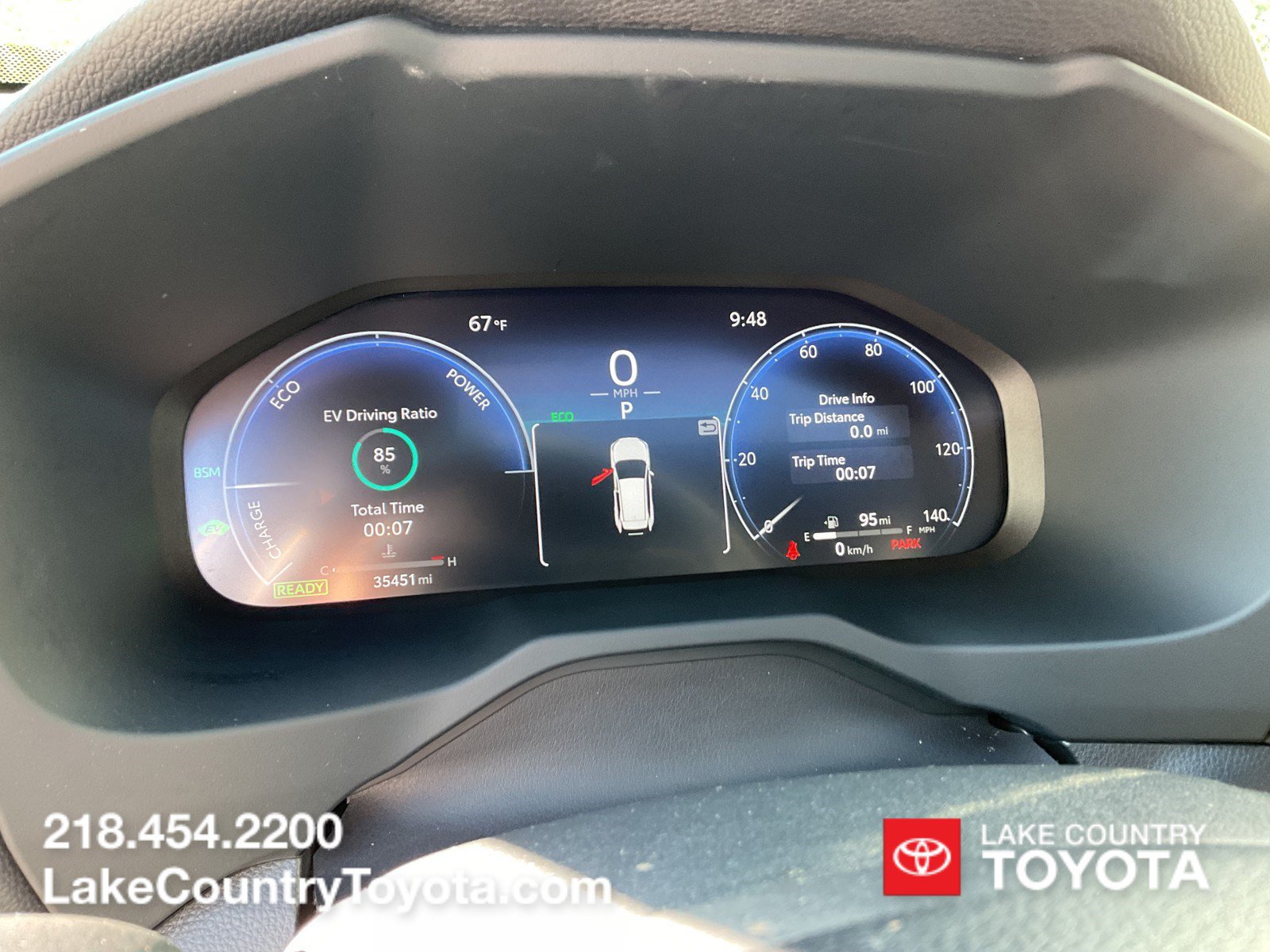 Used 2025 Toyota RAV4 XSE w/ Advanced Technology Package AWD/4WD image 32