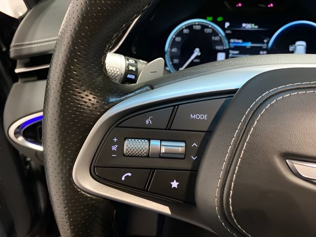 Used 2023 Genesis GV70 3.5T Sport w/ Sport Prestige Package AWD/4WD image 14