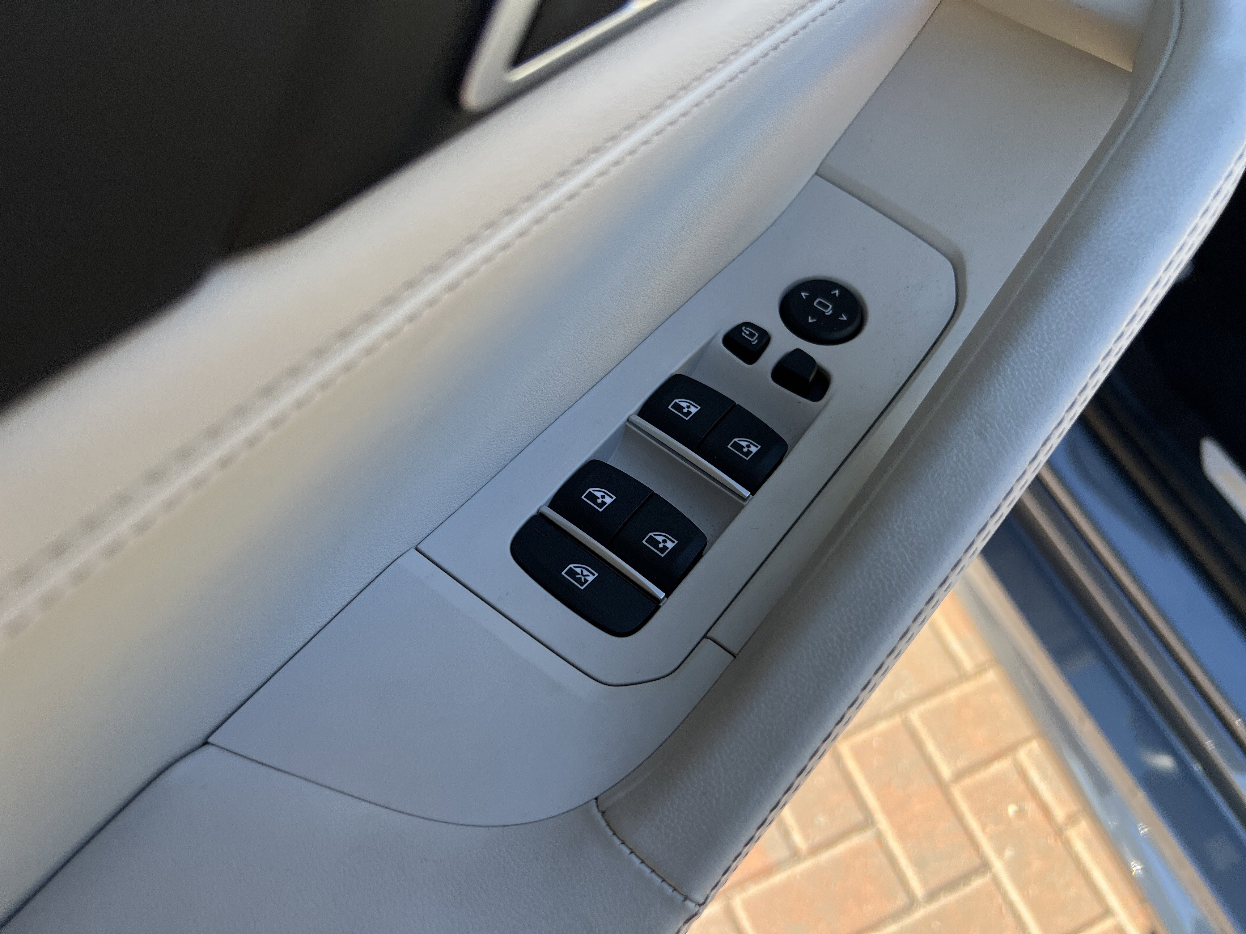 Certified 2025 BMW X6 M60i AWD/4WD image 15