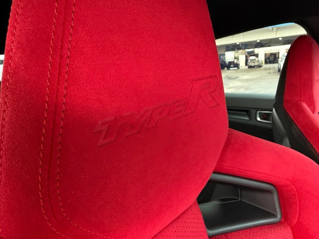 Used 2023 Honda Civic Type R image 15