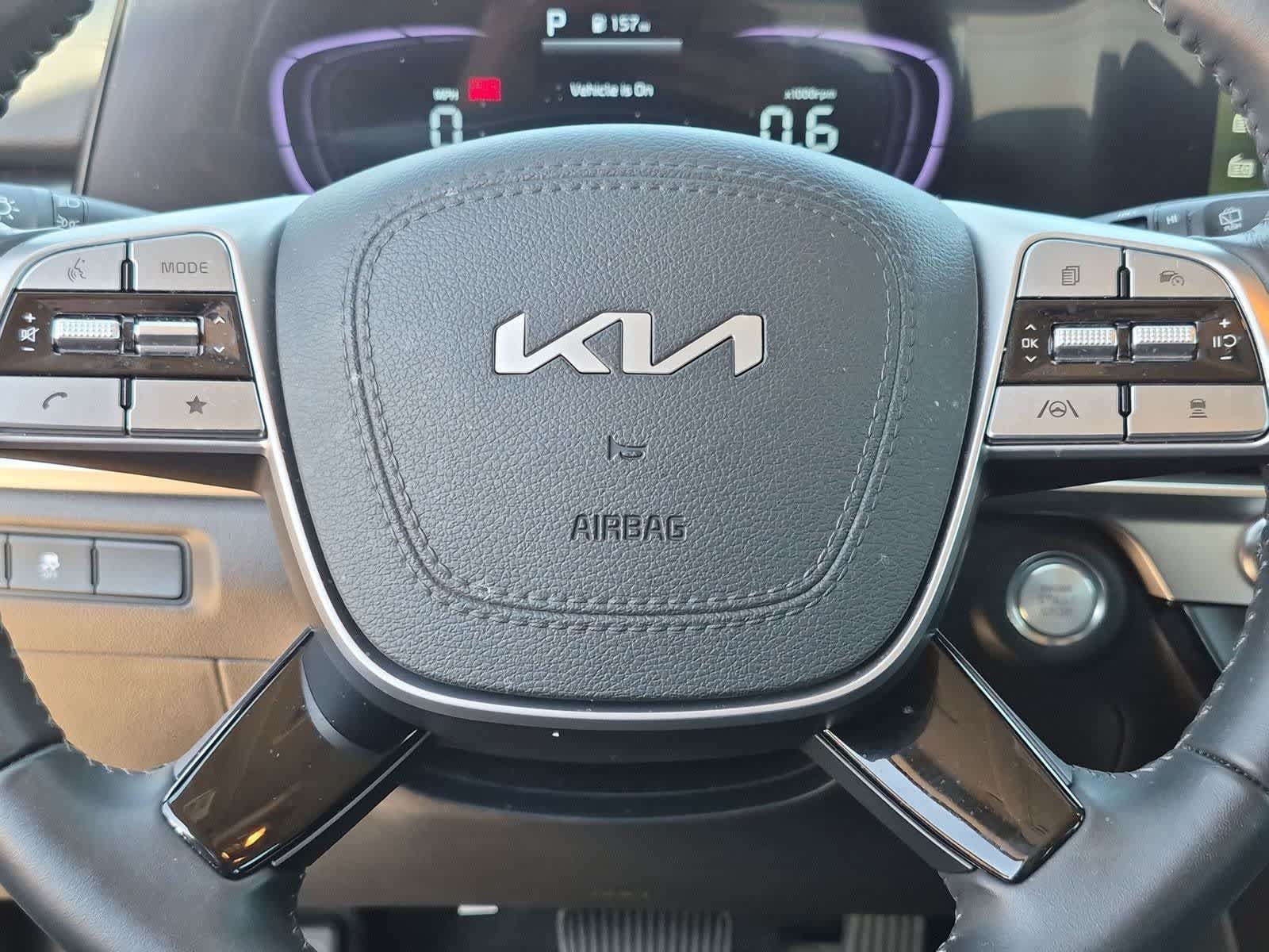 Used 2025 Kia Telluride LX FWD image 23