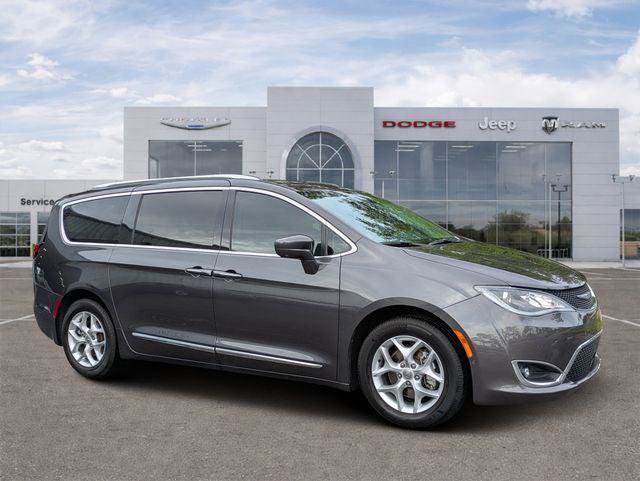 Certified 2020 Chrysler Pacifica Touring-L Plus w/ Tire & Wheel Group FWD video 1