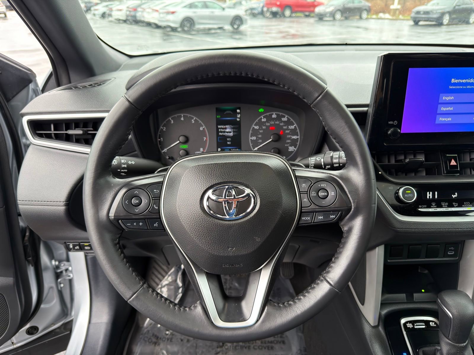 Used 2024 Toyota Corolla Cross SE image 14