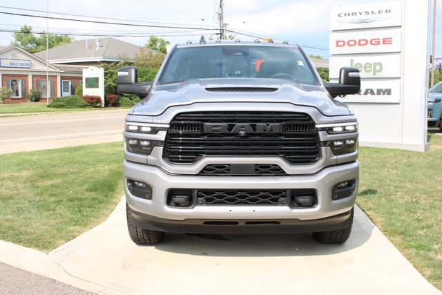 Used 2025 RAM 2500 Laramie AWD/4WD image 7