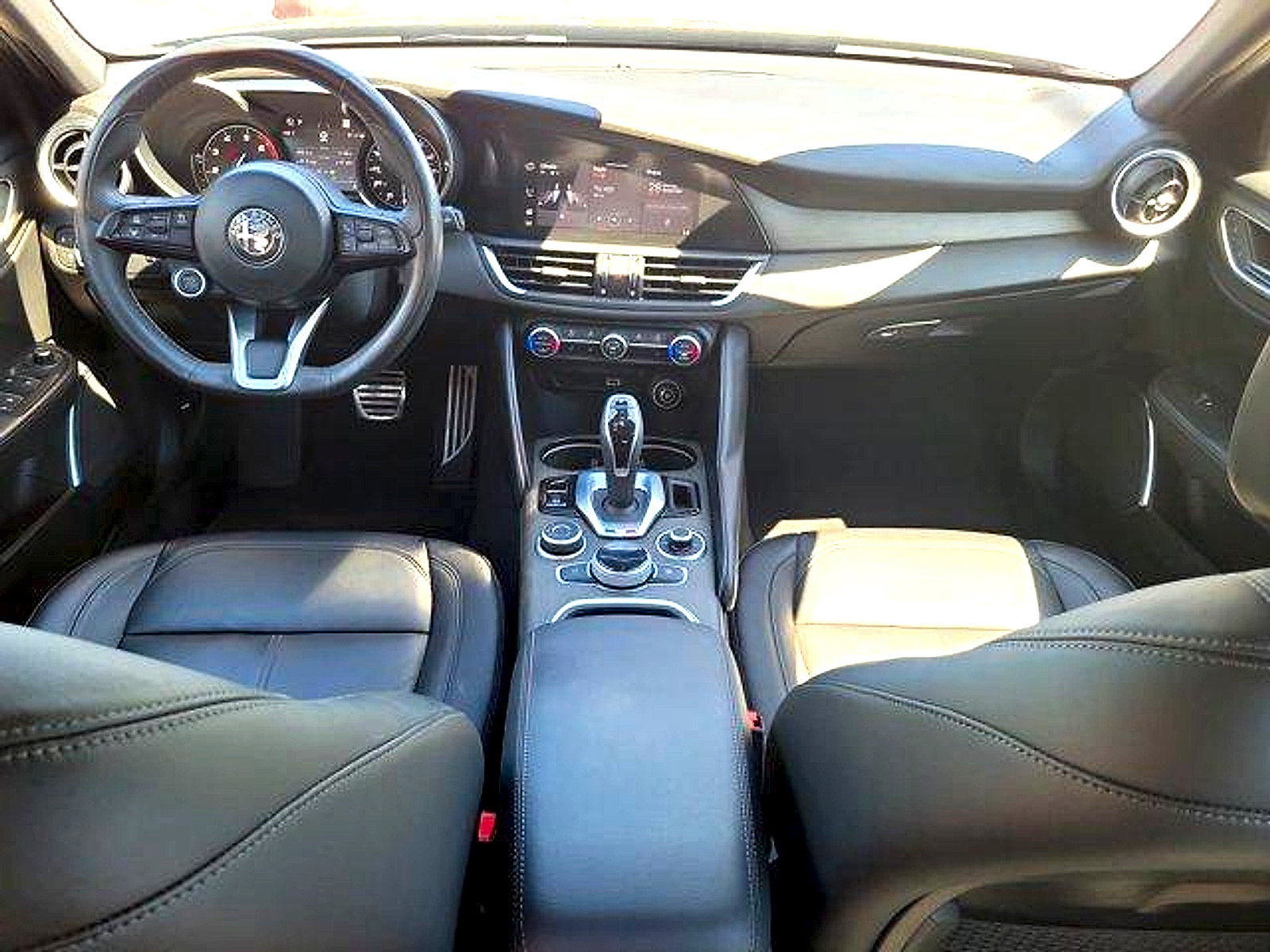 Used 2023 Alfa Romeo Giulia Ti w/ Active Assist Plus Package RWD image 16