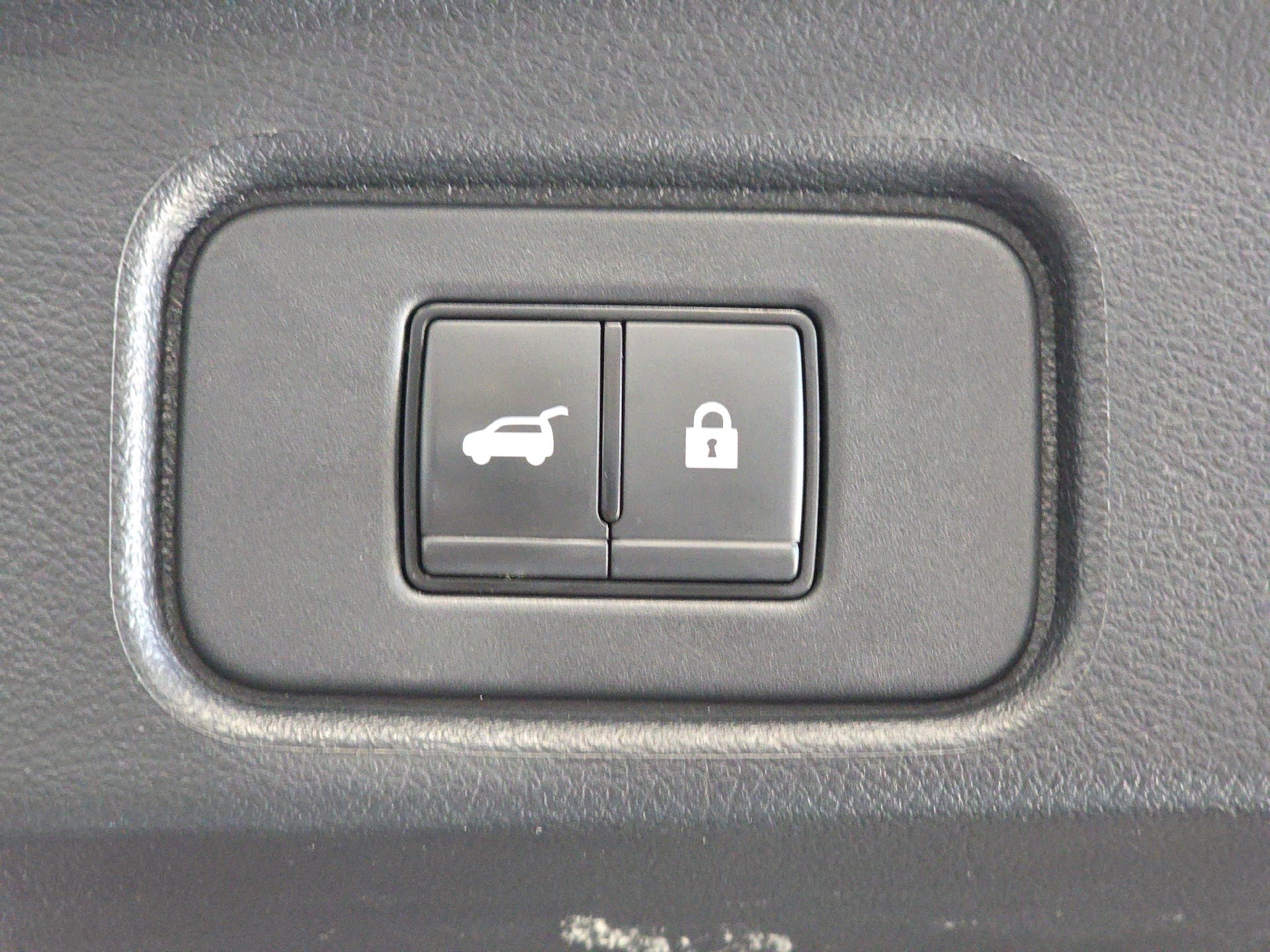 Used 2023 Nissan Pathfinder SL w/ SL Premium Package AWD/4WD image 13