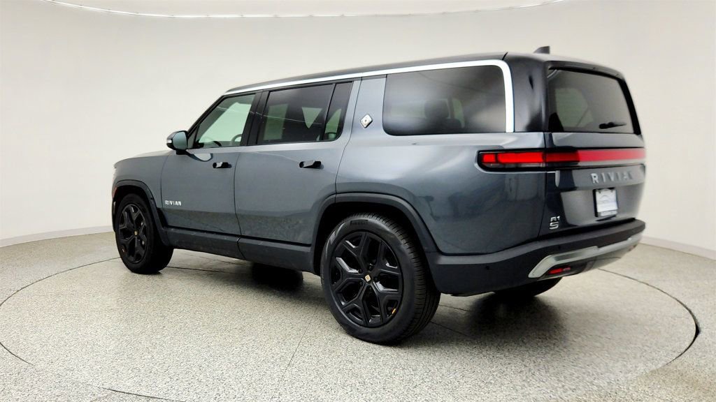 Used 2024 Rivian R1S Adventure AWD/4WD image 7