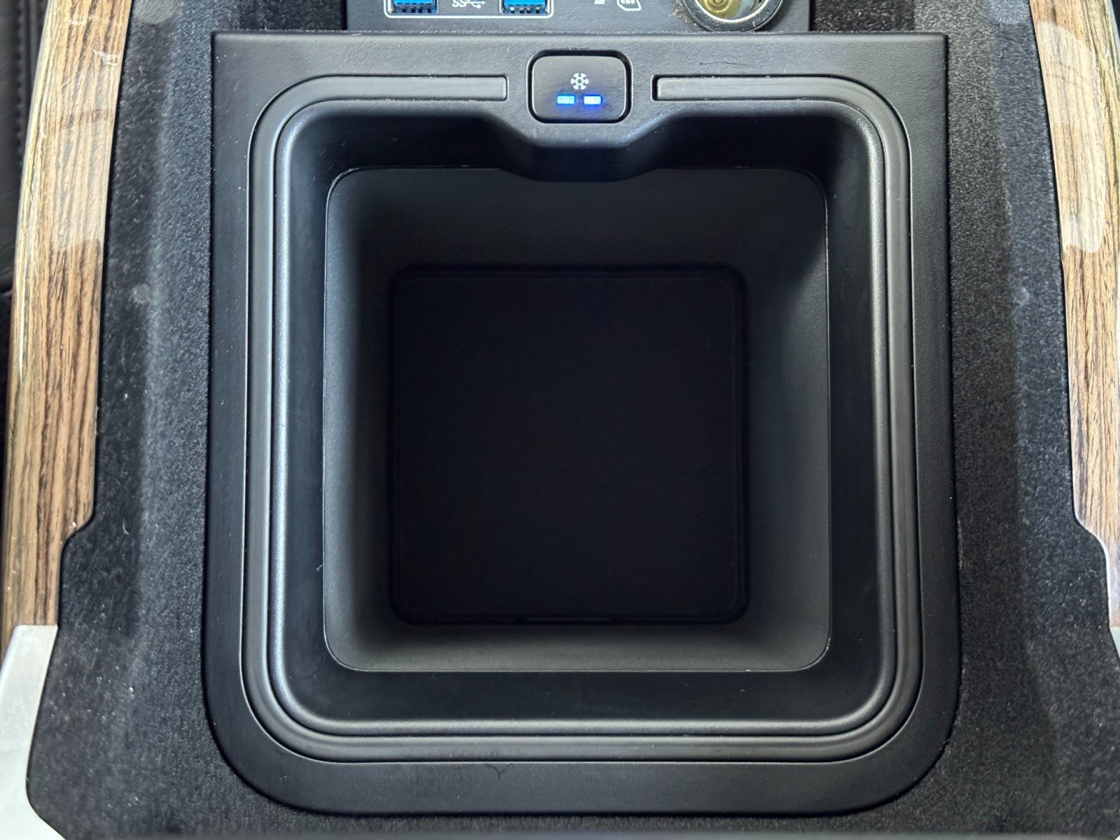 Used 2018 Land Rover Range Rover HSE image 40