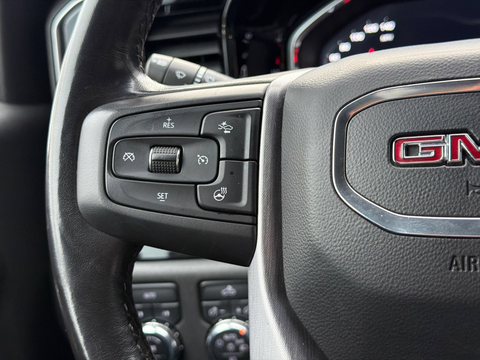 Used 2022 GMC Sierra 1500 Elevation w/ LPO, Elevation Black Package AWD/4WD image 26