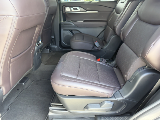New 2027 Ford Explorer Platinum RWD image 83