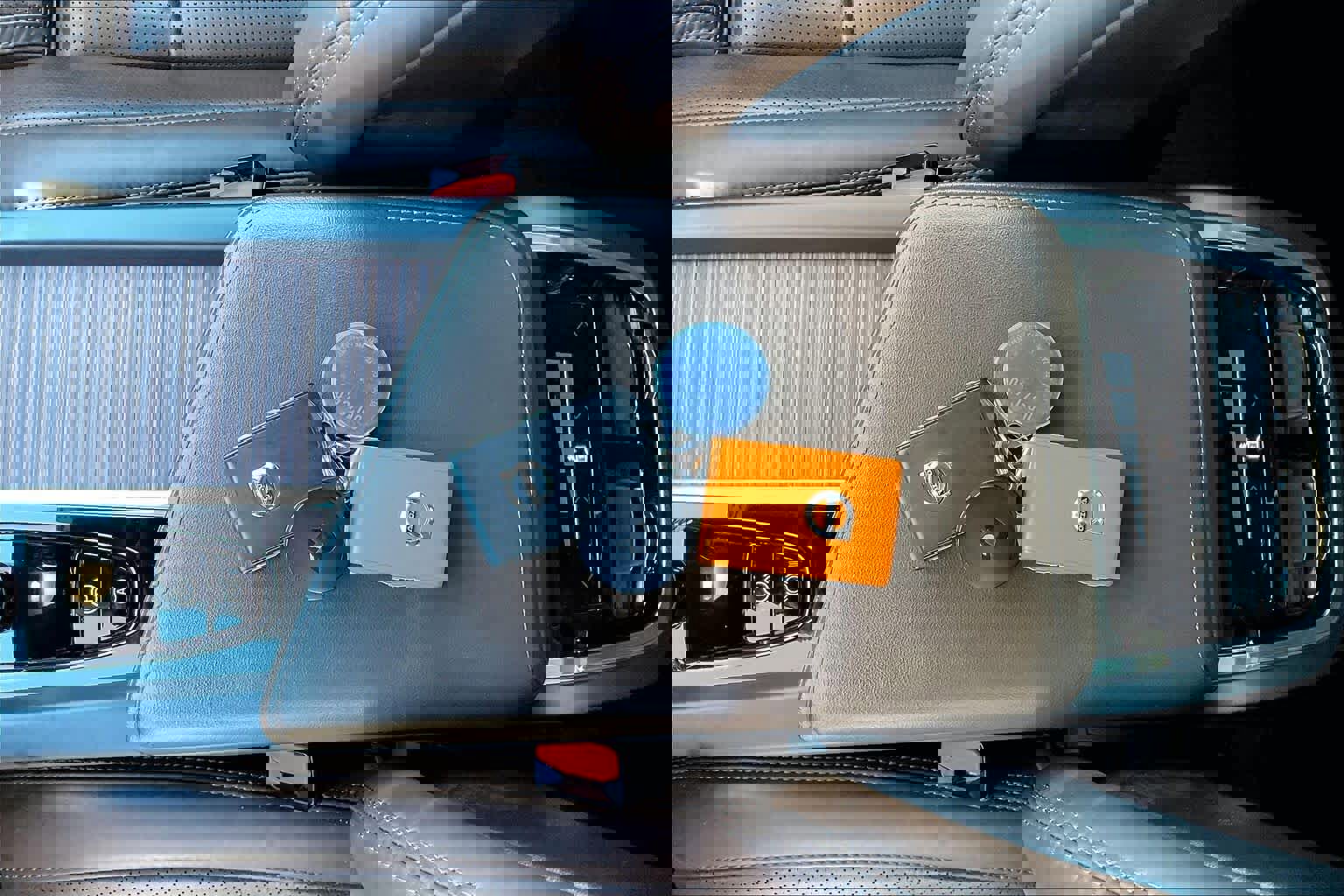 Used 2023 Volvo XC60 B5 Ultimate image 14