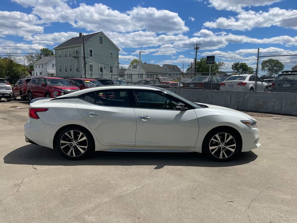 Used 2017 Nissan Maxima 3.5 SL FWD image 4