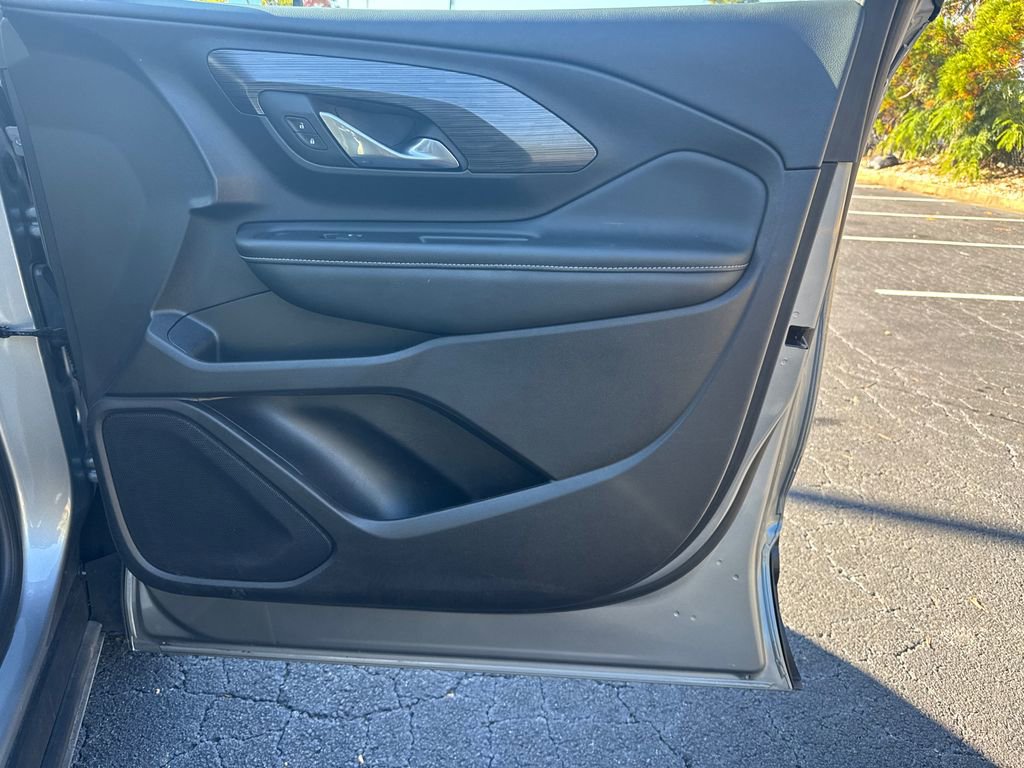 Certified 2024 GMC Terrain SLT image 14