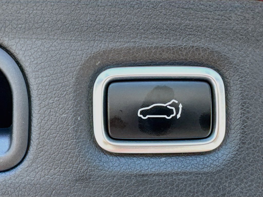 Used 2018 Kia Stinger GT2 RWD image 32