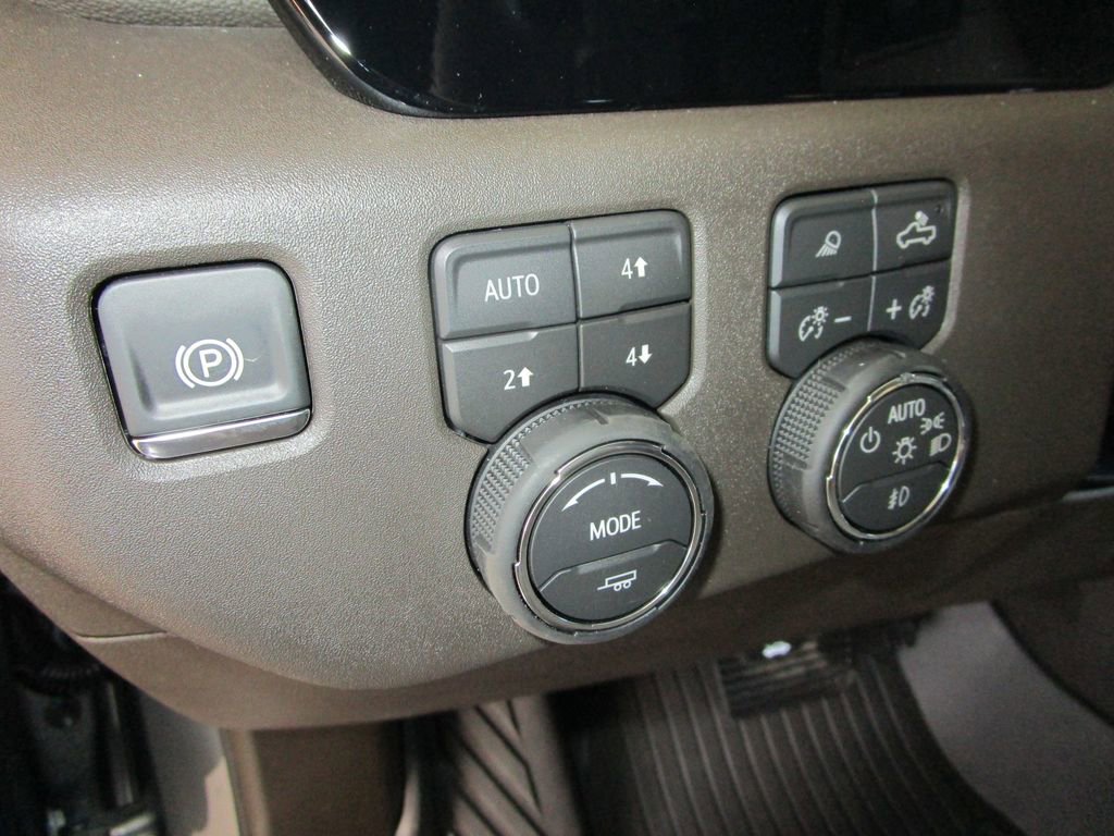 New 2026 Chevrolet Silverado 1500 LTZ image 32