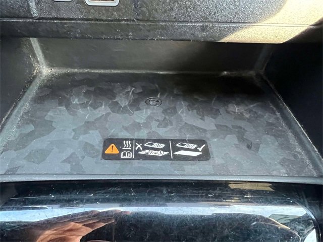 Used 2024 GMC Canyon Denali image 37