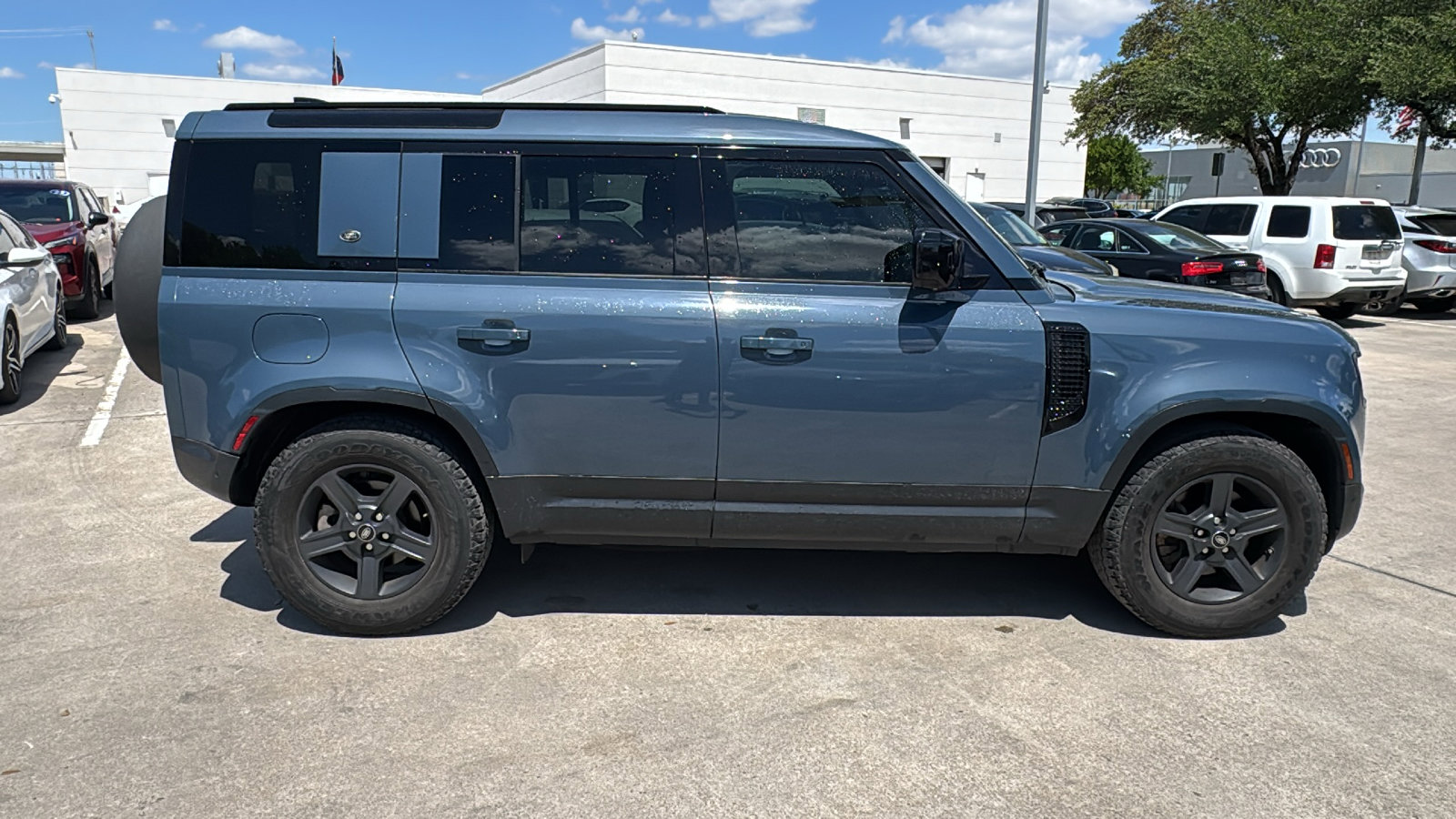 Used 2021 Land Rover Defender 110 S image 8