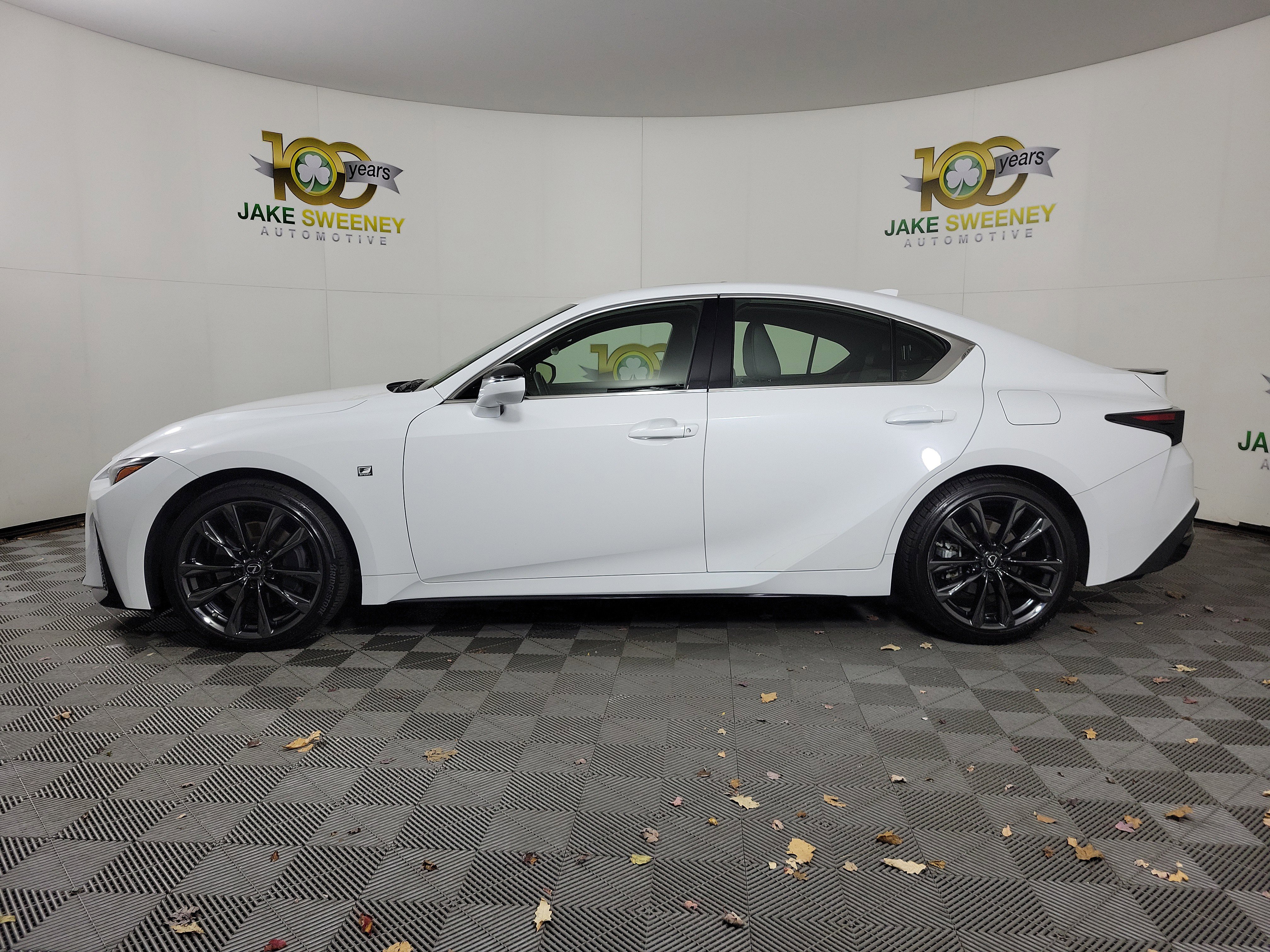 Used 2022 Lexus IS 350 F Sport image 4
