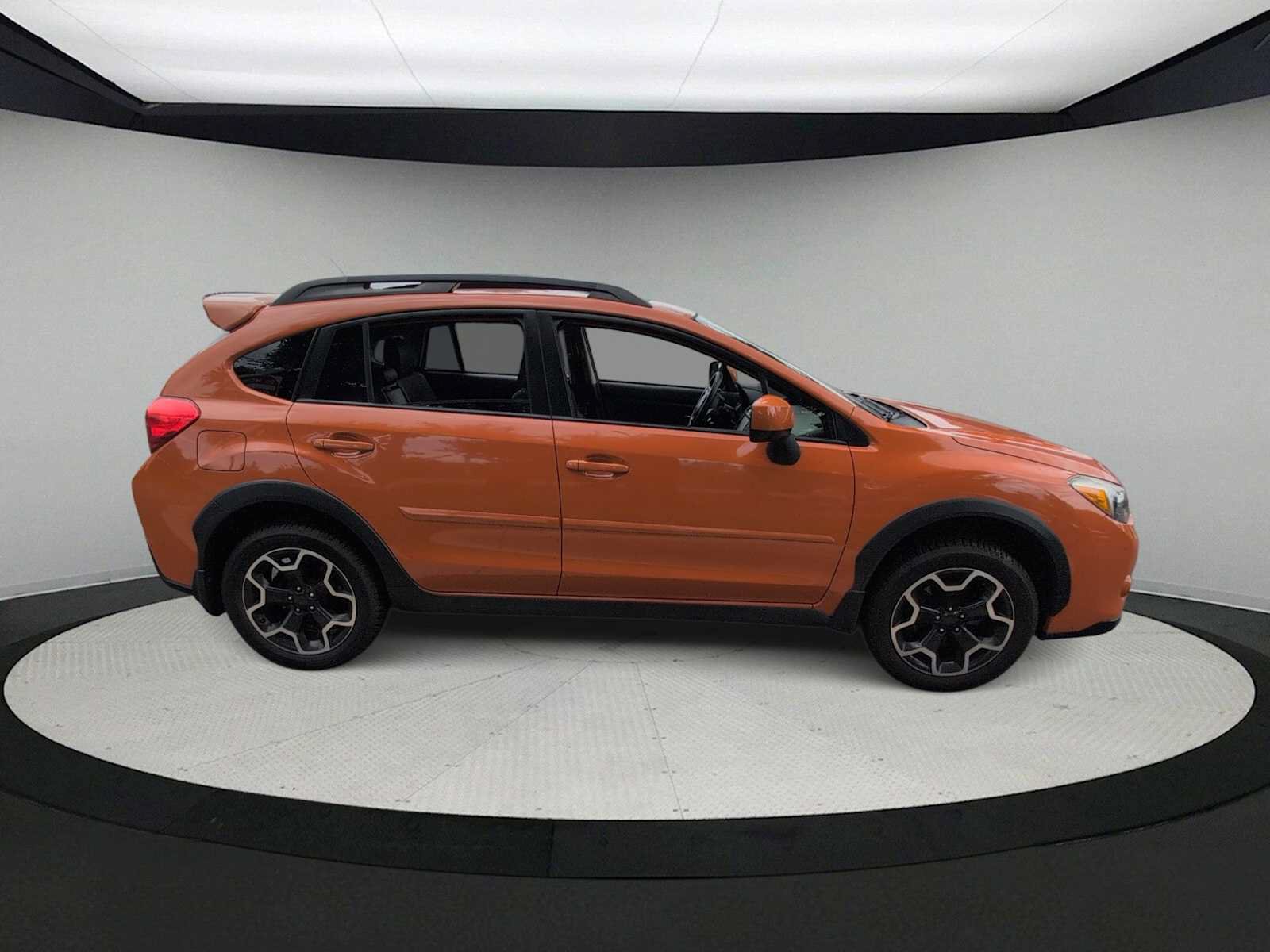 Used 2014 Subaru Crosstrek 2.0i Limited AWD/4WD image 9