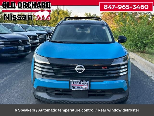 Used 2025 Nissan Kicks SR FWD image 2