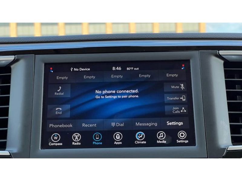 Used 2020 Chrysler Voyager Lxi image 43