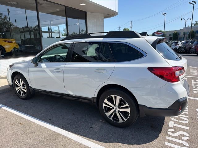 Used 2018 Subaru Outback 3.6R Limited w/ Popular Package #2 AWD/4WD image 3