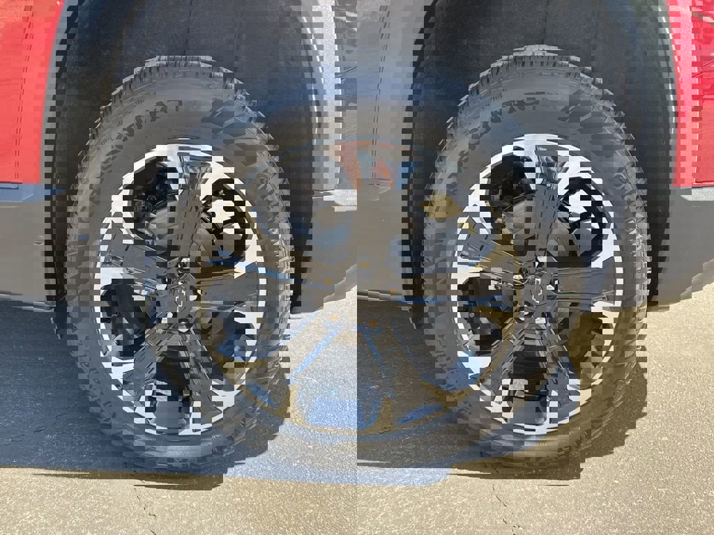 New 2026 Chevrolet Equinox LT w/ Convenience Package II FWD image 9