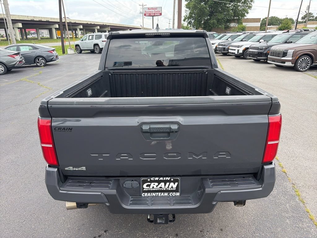 Used 2025 Toyota Tacoma SR5 AWD/4WD image 6