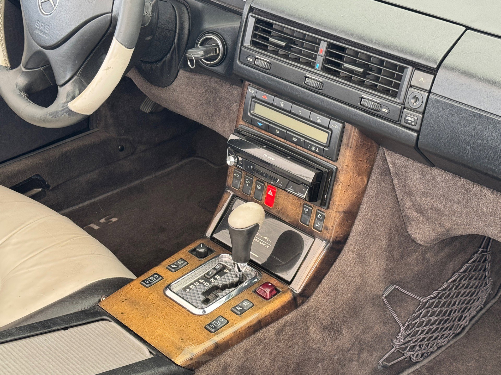 Used 2002 Mercedes-Benz SL 500 image 27