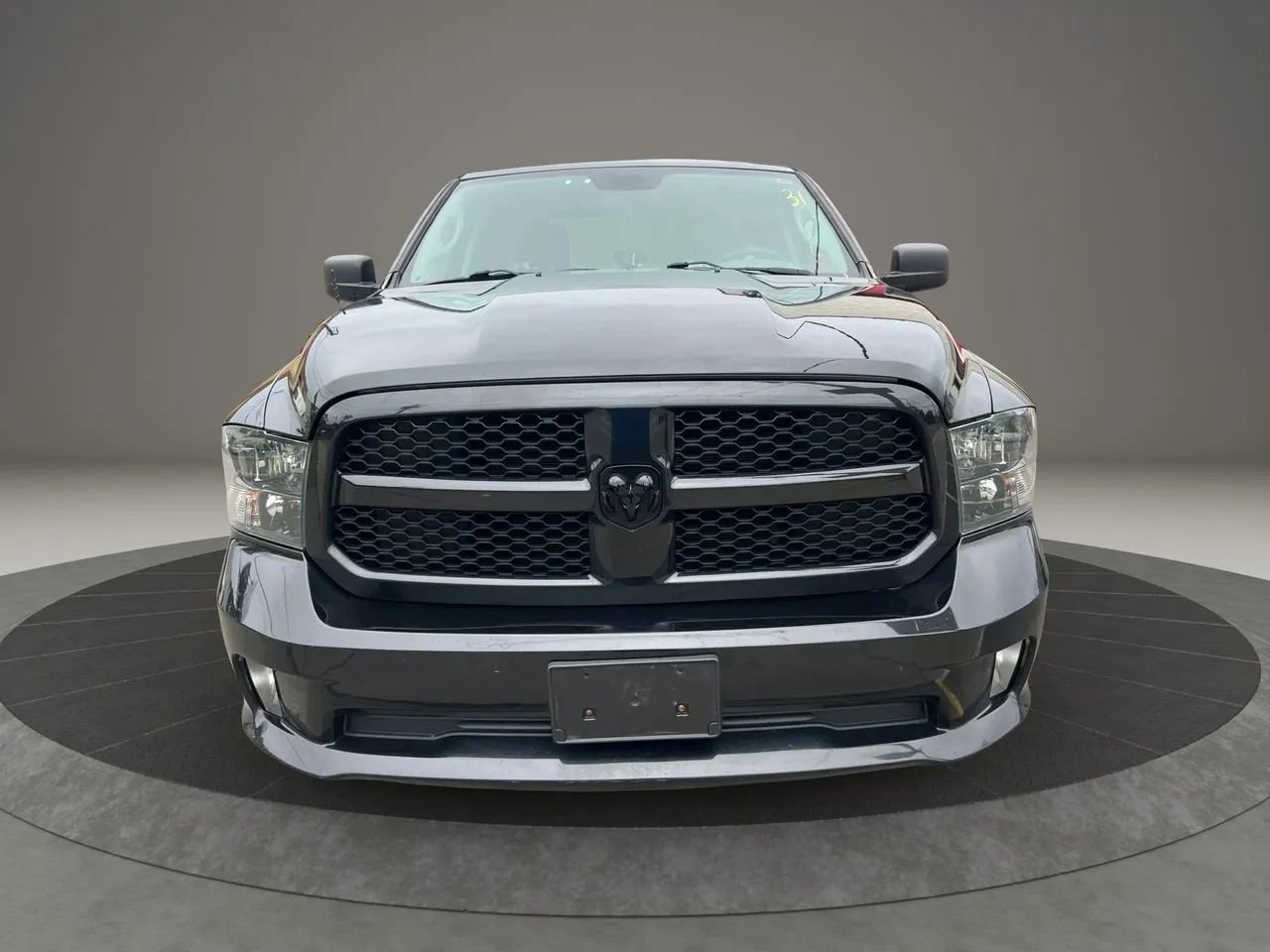 Used 2019 RAM 1500 Express w/ Express Value Package AWD/4WD image 1
