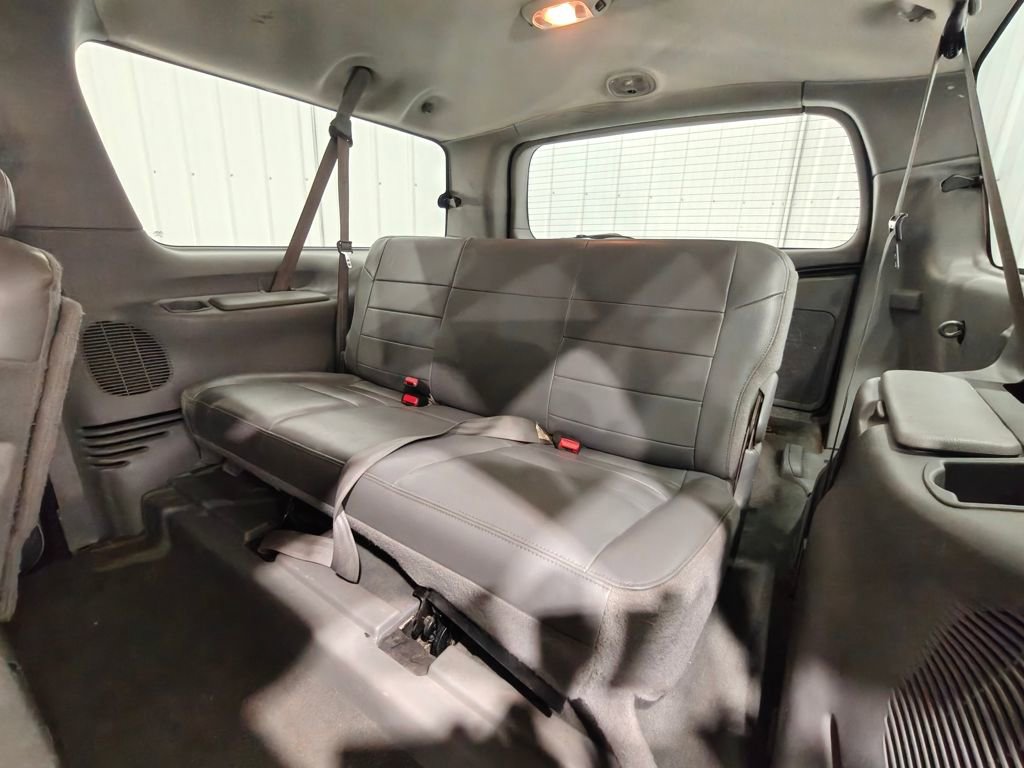 Used 2004 Ford Excursion XLT image 24