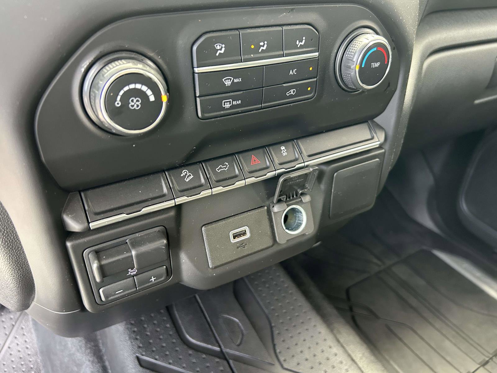 Used 2019 Chevrolet Silverado 1500 Custom Trail Boss w/ Custom Convenience Package AWD/4WD image 22