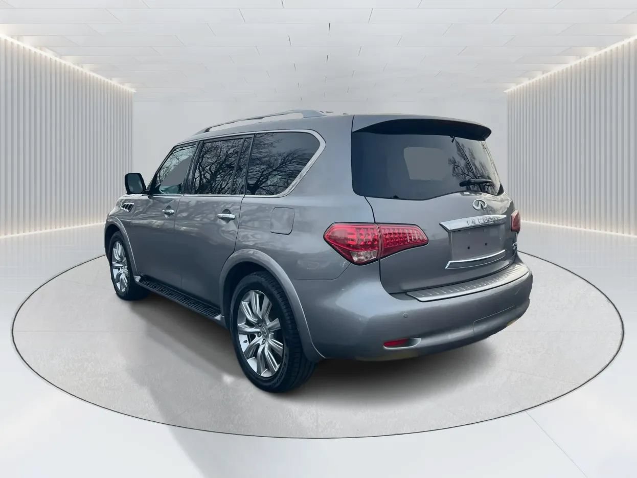Used 2013 INFINITI QX56 4WD w/ Deluxe Touring Pkg image 7
