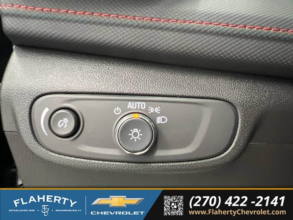 New 2026 Chevrolet TrailBlazer RS w/ Driver Confidence Package FWD image 22