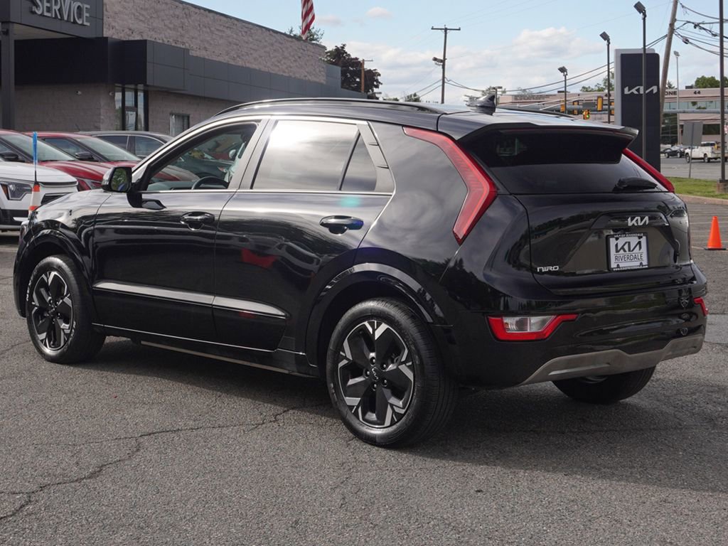 Used 2025 Kia Niro Wind w/ Wind Preserve Package FWD image 8