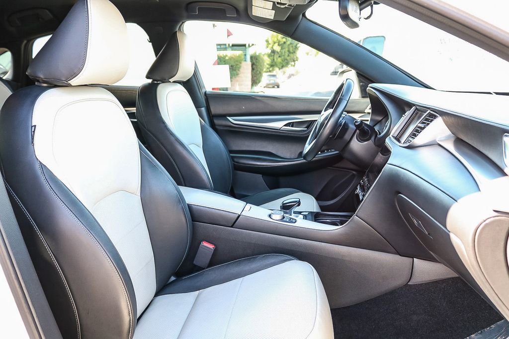 Used 2023 INFINITI QX55 Essential image 18