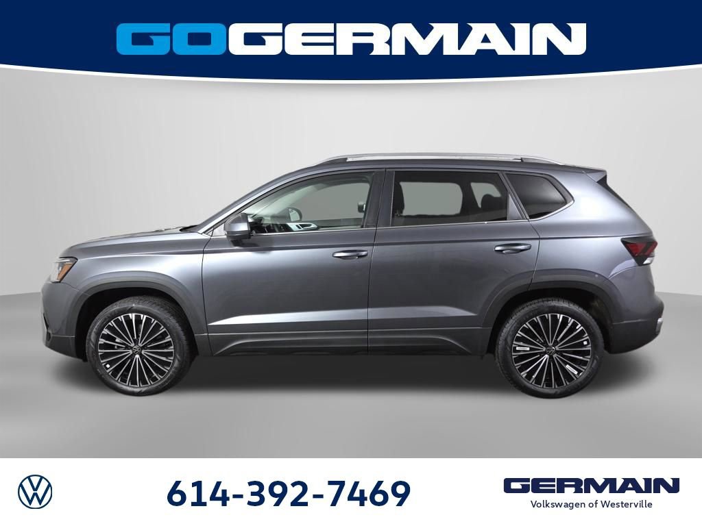 Used 2025 Volkswagen Taos SE image 12