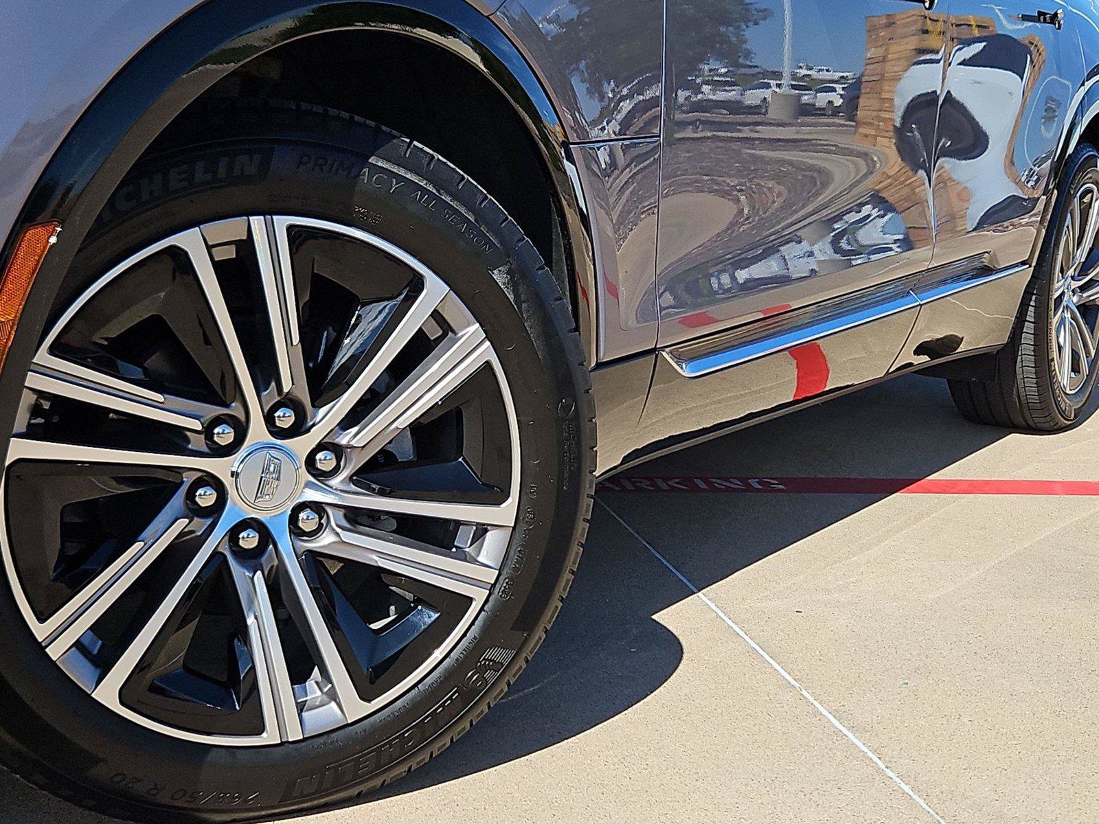 Used 2024 Cadillac Lyriq Luxury RWD image 8