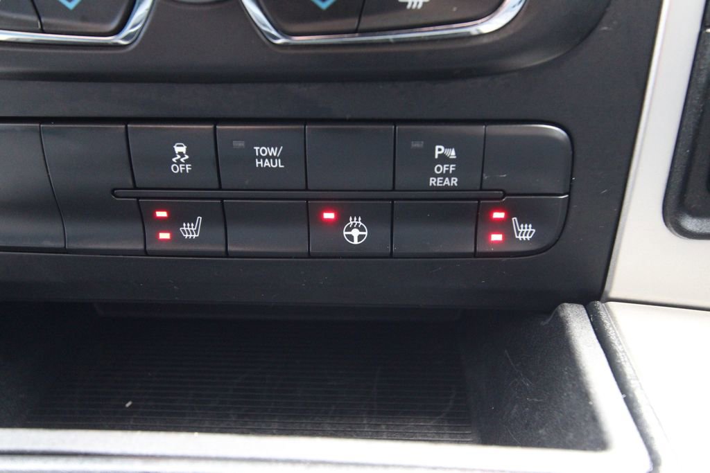 Used 2019 RAM 1500 Classic Warlock AWD/4WD image 28