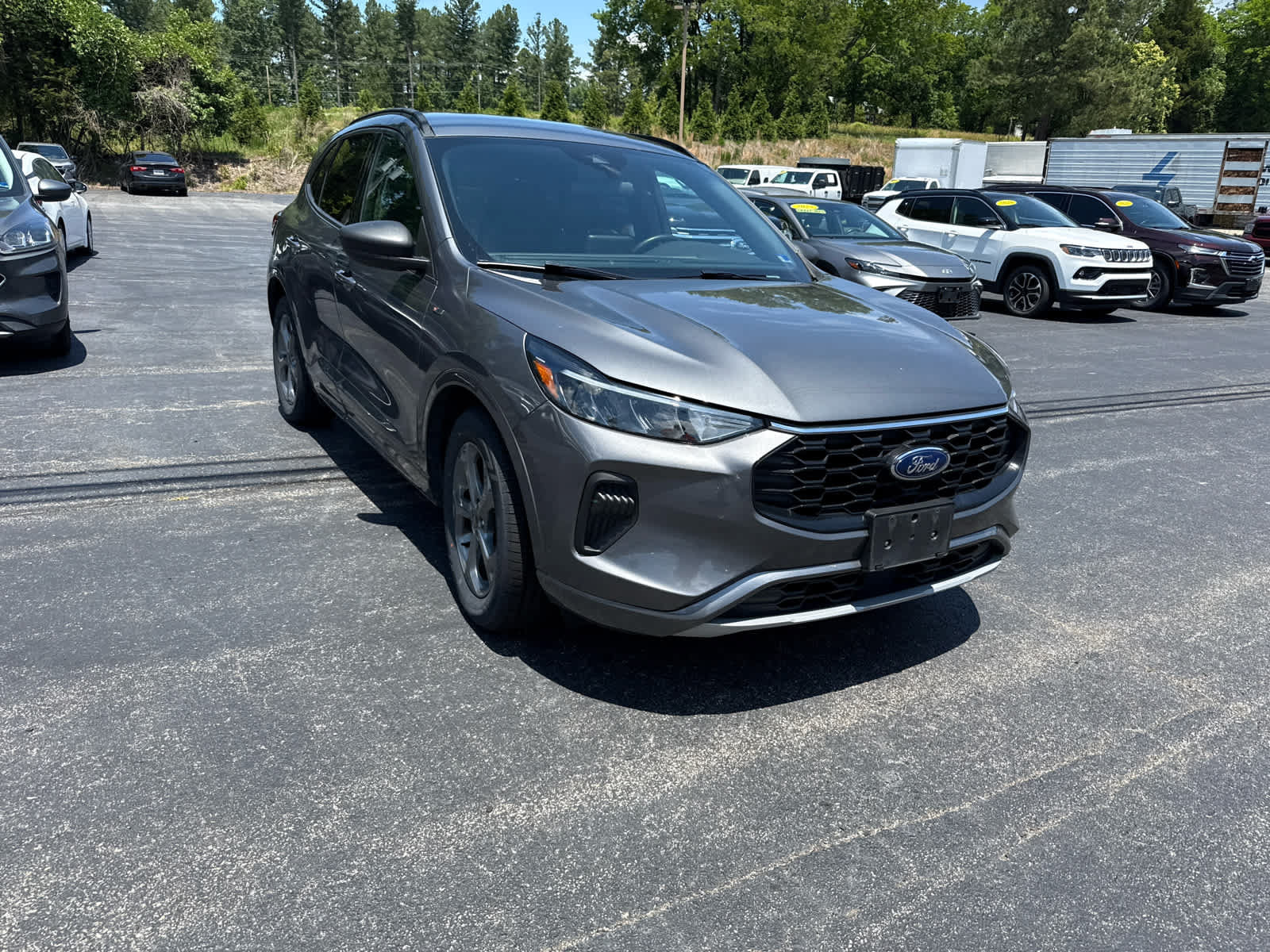 Used 2024 Ford Escape ST-Line FWD image 2