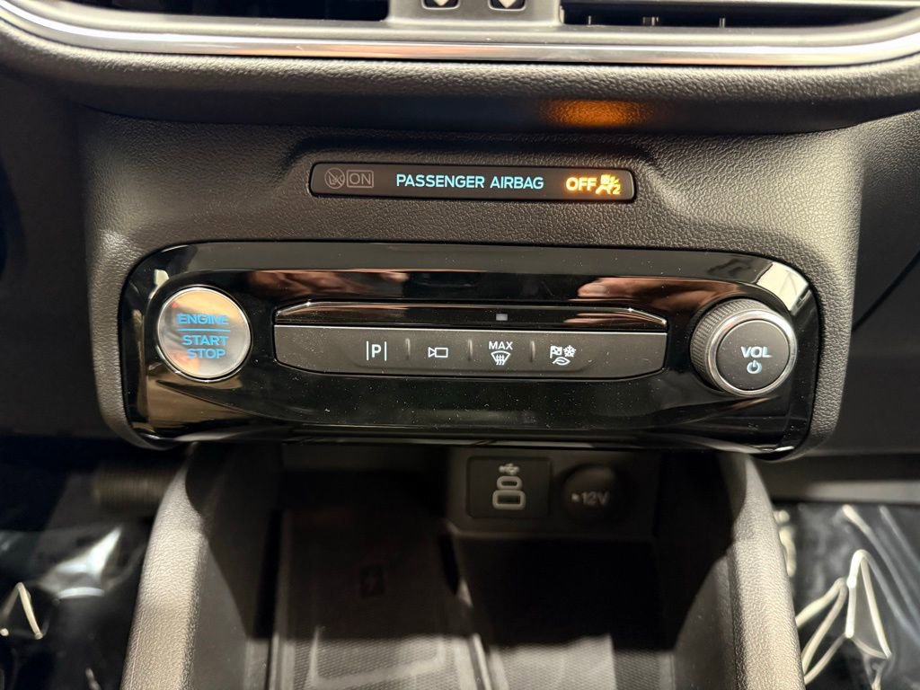 New 2025 Ford Escape SE w/ PHEV Premium Package image 39