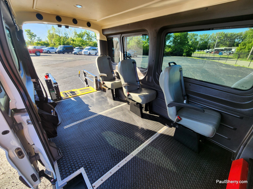 Used 2020 Ford Transit 250 Medium Roof RWD image 36