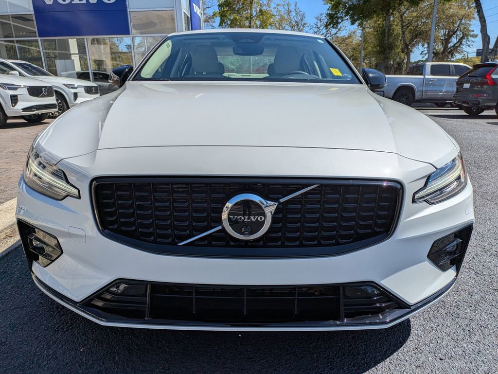 Certified 2024 Volvo S60 B5 Ultimate w/ Climate Package image 9