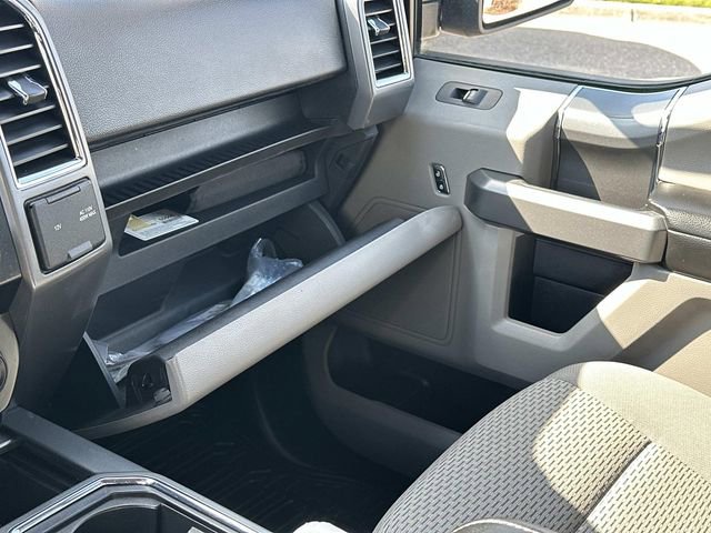 Used 2016 Ford F150 XLT w/ Equipment Group 302A Luxury AWD/4WD image 30