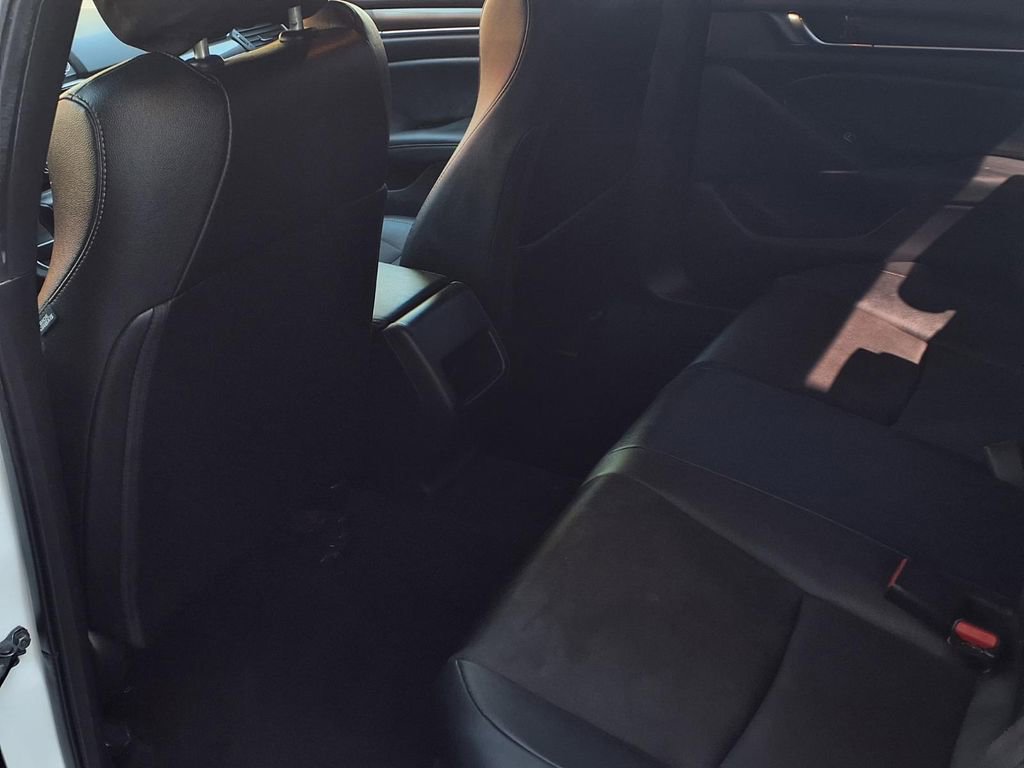 Used 2019 Honda Accord Sport image 16