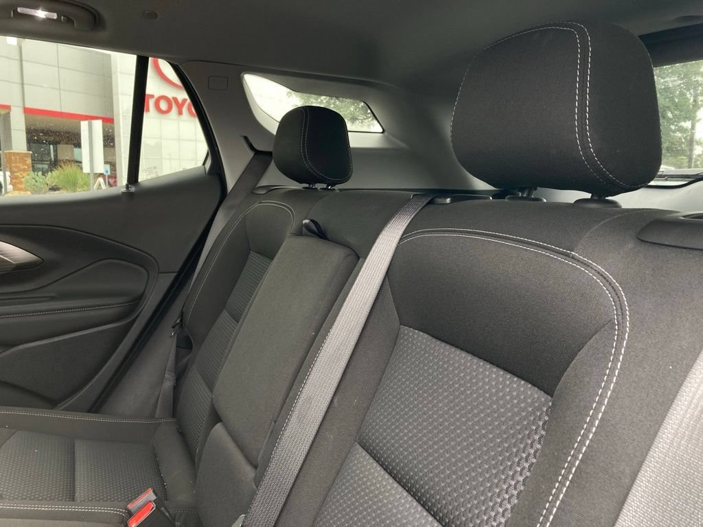 Used 2024 GMC Terrain SLE FWD image 10